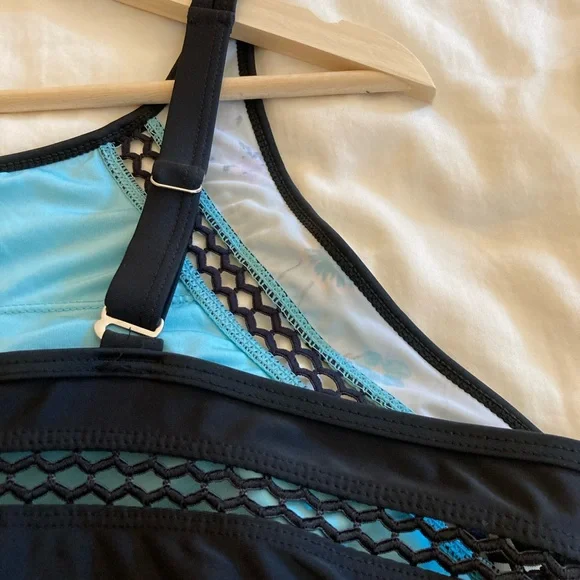 🏖️ Floral Print High-Neck Tankini Top - Picture 6 of 9